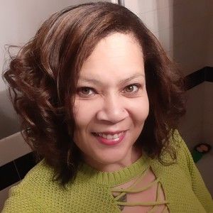 Meet your Posher, Charlotte